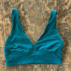 Lululemon align v neck bra 8 C/D